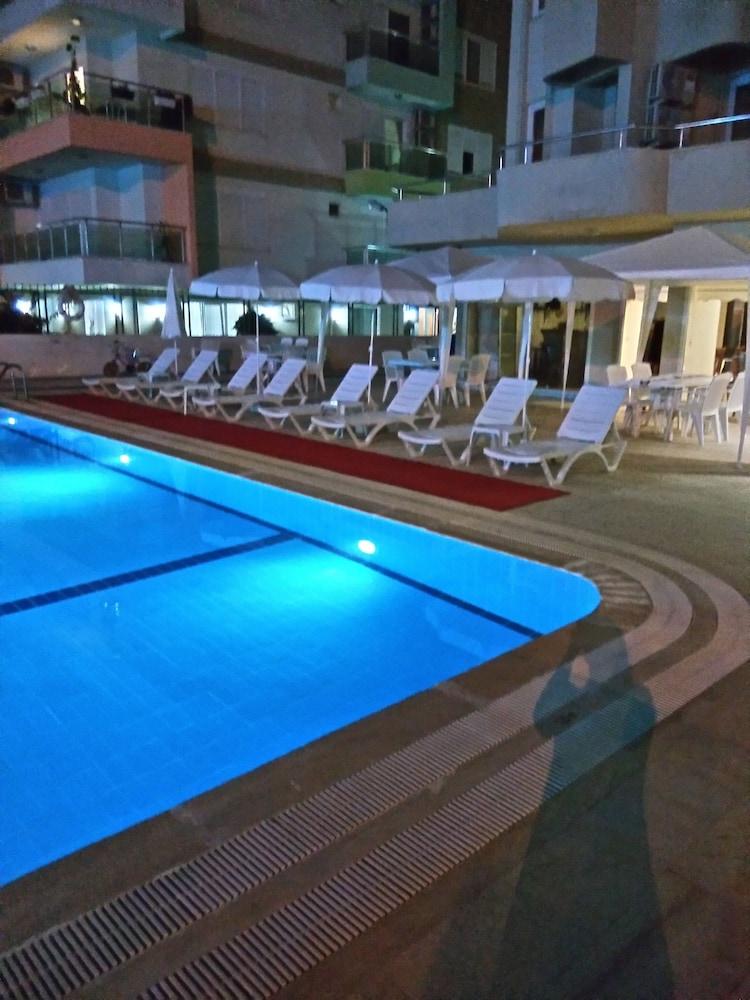 Mikado Hotel Mahmutlar Exterior foto